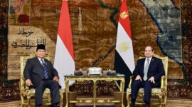 Presiden RI Prabowo Subianto dan Presiden Republik Arab Mesir, Abdel Fattah El-Sisi melakukan pertemuan bilateral di Istana Kepresidenan Al Ittihadiya, Kairo (Dok. Tim Media Prabowo)