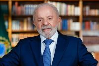 1. Presiden Lula menolak tarif AS dan tegaskan hak rakyat atas logam tanah jarang nasional. (Facebook.com @Lula)