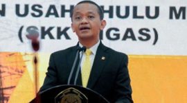 Menteri ESDM Bahlil Lahadalia menjelaskan kebijakan baru pembelian LPG 3 Kg menggunakan NIK di Istana Kepresidenan (Facebook.com @Bahlil Lahadalia)

