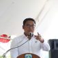 Wamentan Sudaryono meninjau gudang Bulog untuk memastikan ketersediaan beras nasional aman. (Dok. Kementan)

